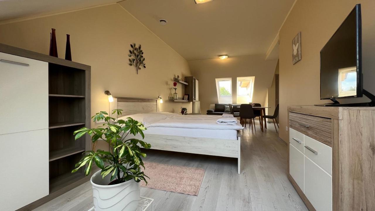 Gardencity Apartmanhaz Győr Zewnętrze zdjęcie